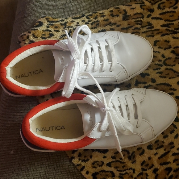 Nautica tennis shoes size 7.5 womens - Picture 2 of 6